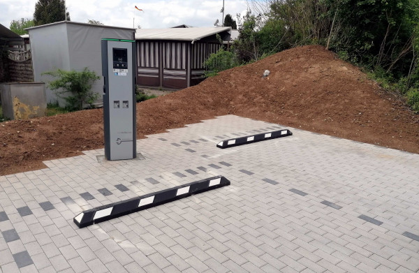 Neue Elektro-Ladesäule auf dem Campingplatz Waldeck 2024